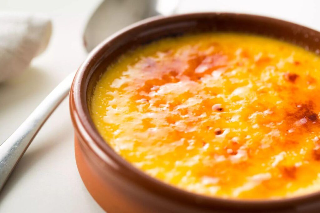 Texture consistance crème brûlée
